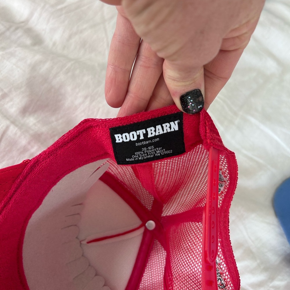 Boot Barn Red Mesh Cap - Picture 4 of 5